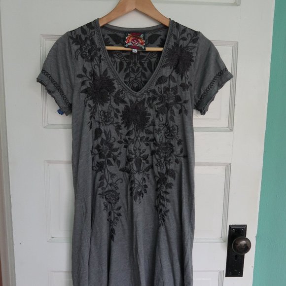 Johnny Was Dresses & Skirts - Johnny Was Grey Embroidered Tunic Dress